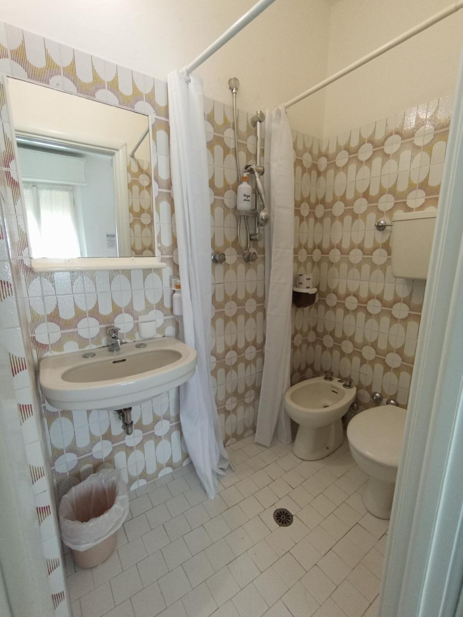 Hotel Villa Pozzi Cattolica Esterno foto